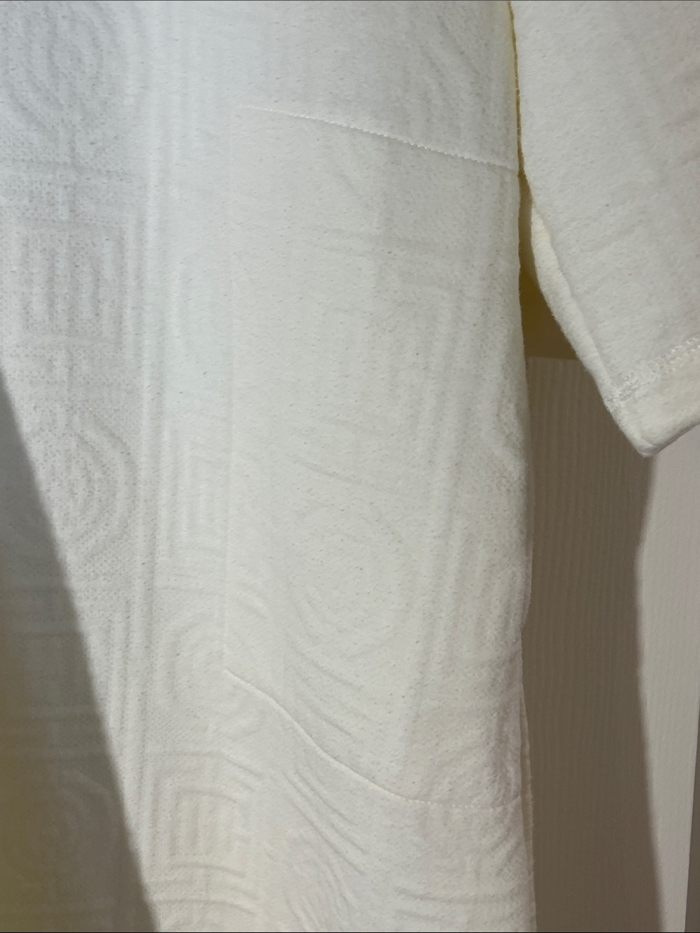 Natori Cream Long Zip-Front Textured Robe - Picture 8 of 14